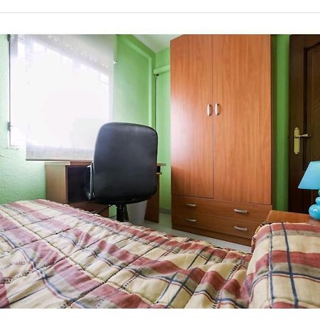 Piso Con Buena Red Wiffi Fibra Optica Alquiler De Habitaciones Seville Ngoại thất bức ảnh