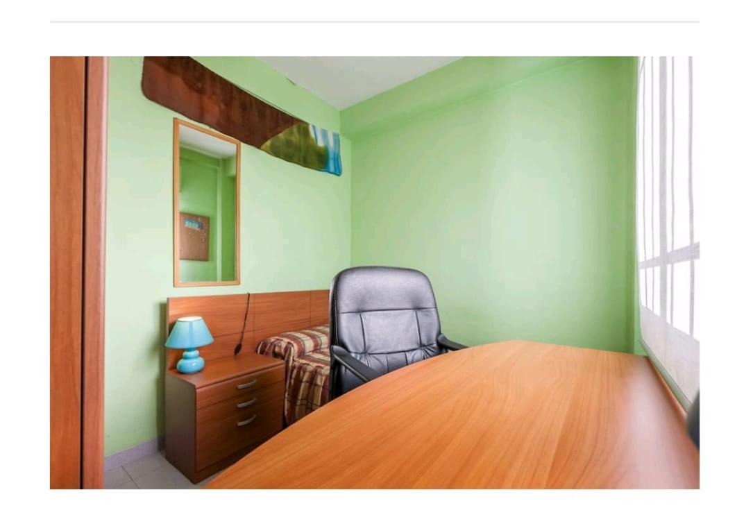 Piso Con Buena Red Wiffi Fibra Optica Alquiler De Habitaciones Seville Ngoại thất bức ảnh